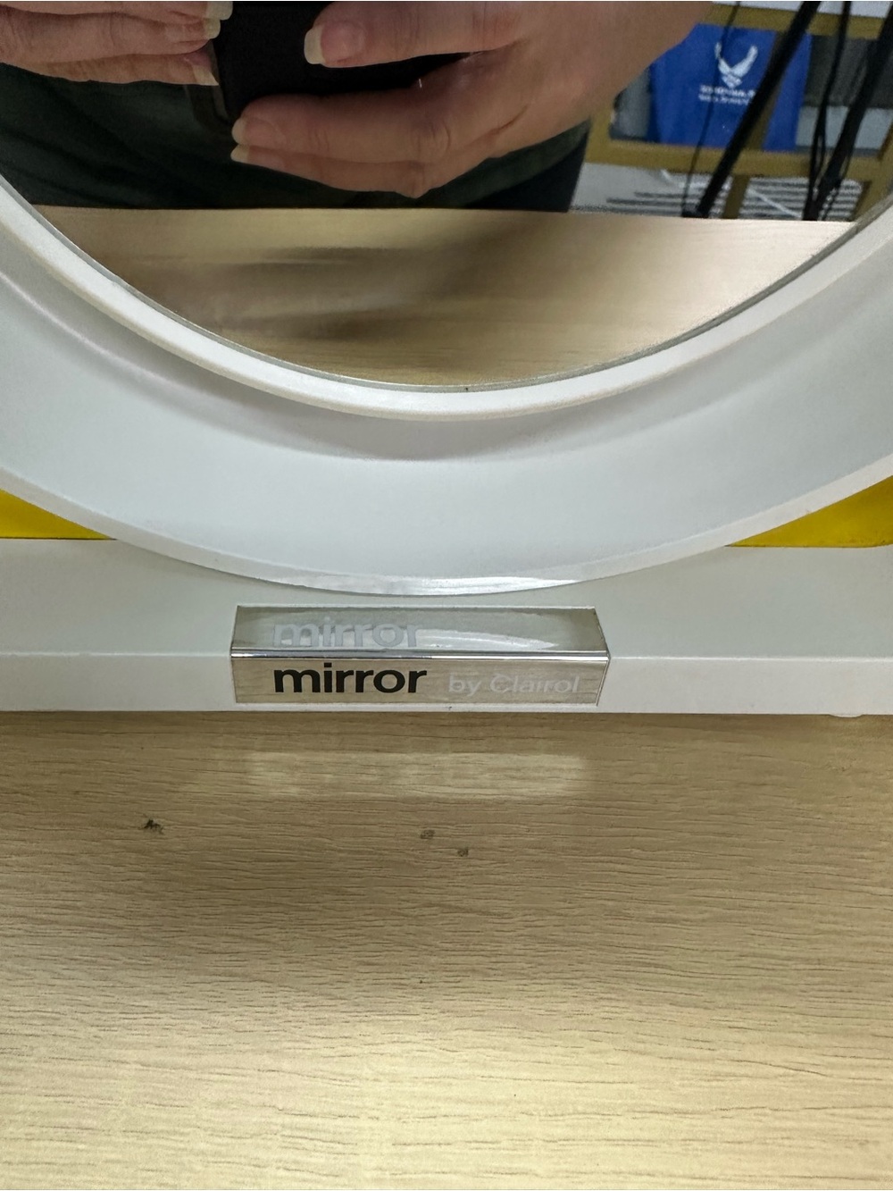 Vintage Clairol Yellow and White Lighted Makeup Mirror EUC - Picture 5 of 9
